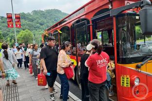 曼城2-2水晶宫全场数据：曼城19射9正控球率74%，对手仅2次射正